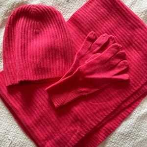 Ann Taylor cashmere ribbed hat, cherry jam, OS